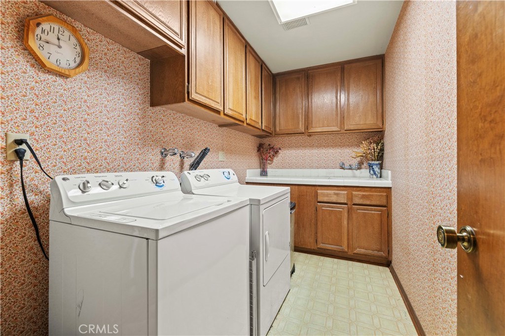 15669 Live Oak Springs Canyon