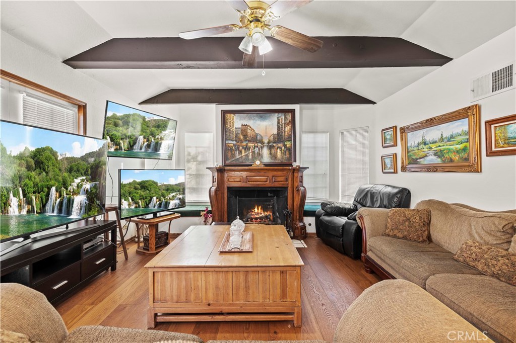 15669 Live Oak Springs Canyon