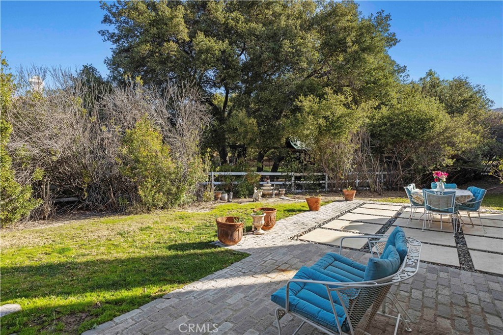 15669 Live Oak Springs Canyon