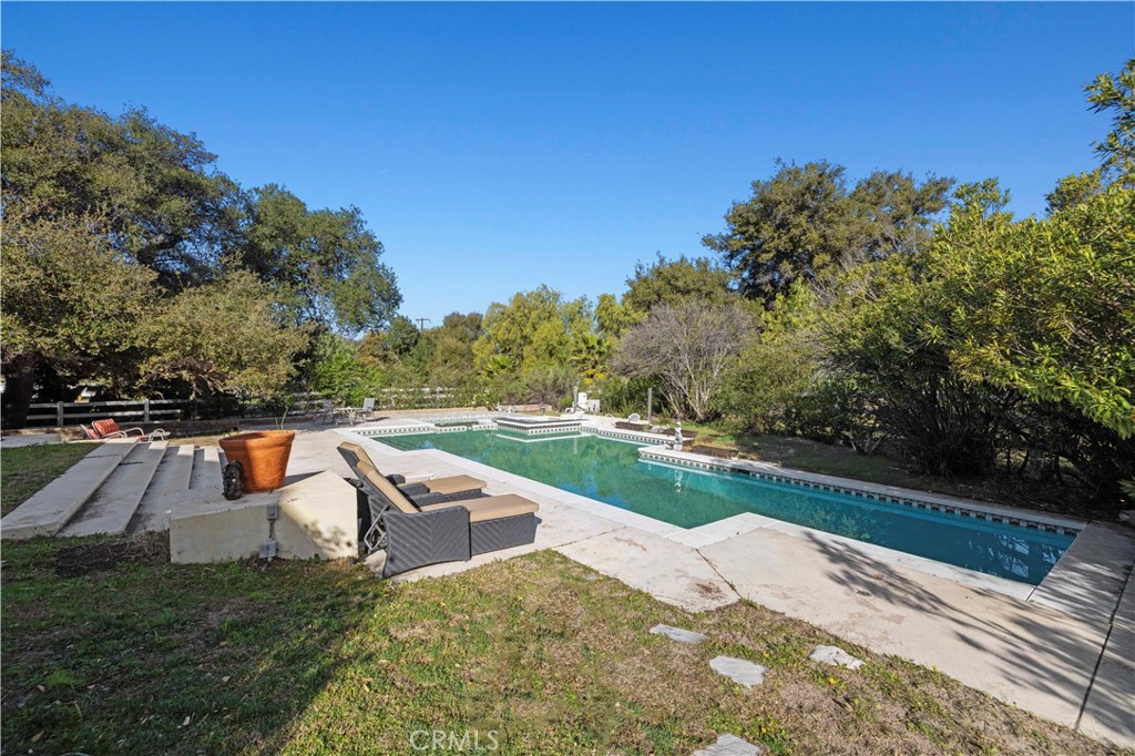 15669 Live Oak Springs Canyon