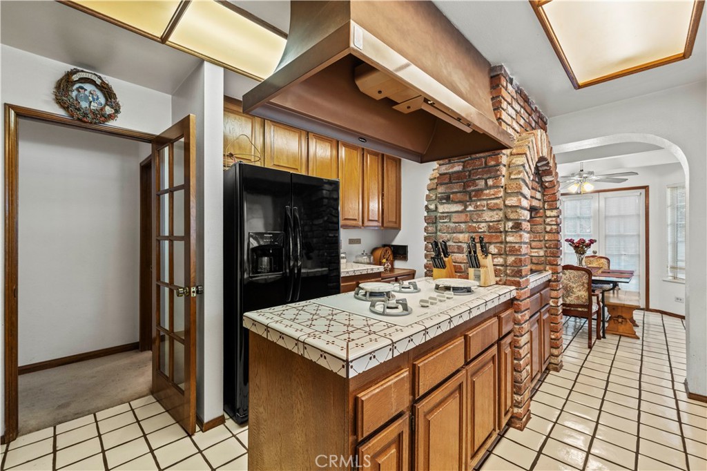 15669 Live Oak Springs Canyon