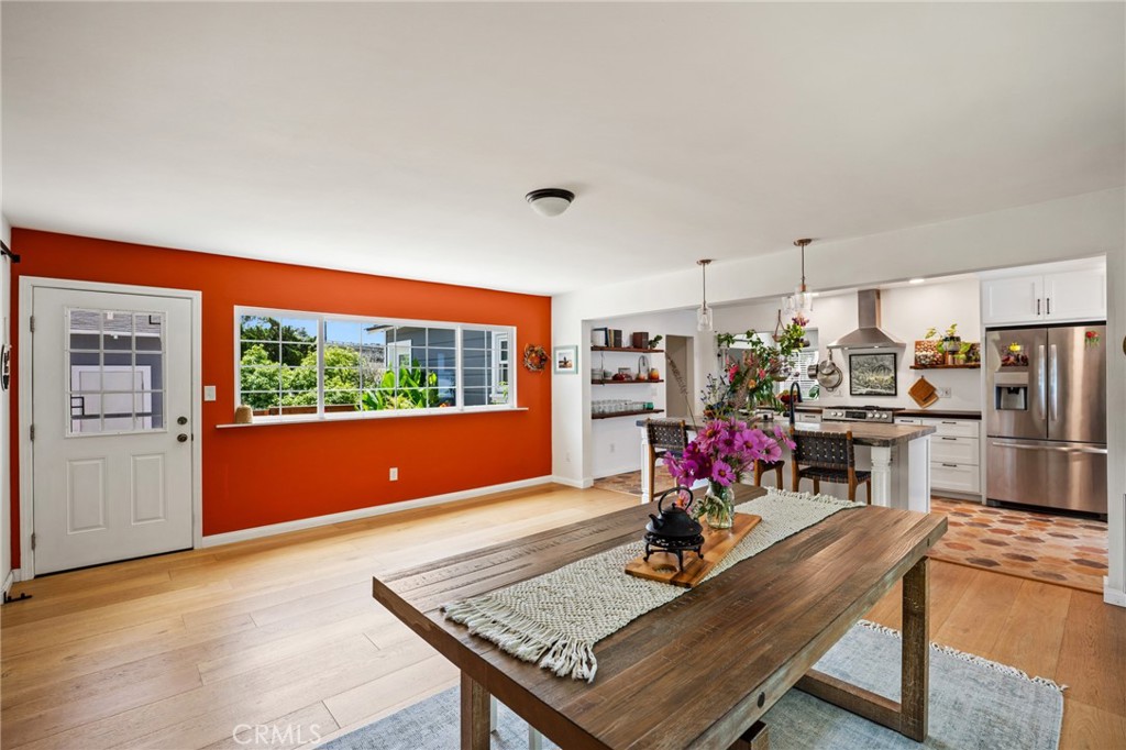 880 Lemon Grove Avenue