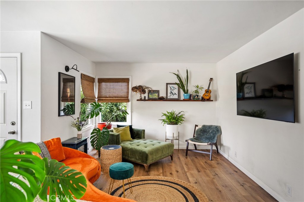 880 Lemon Grove Avenue