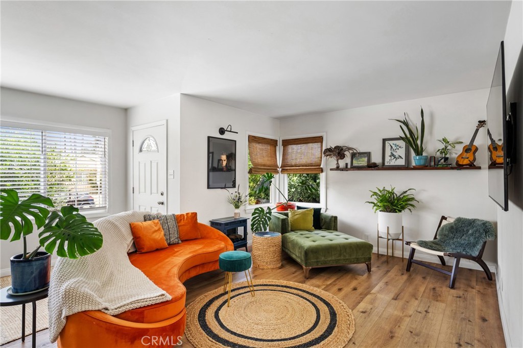 880 Lemon Grove Avenue