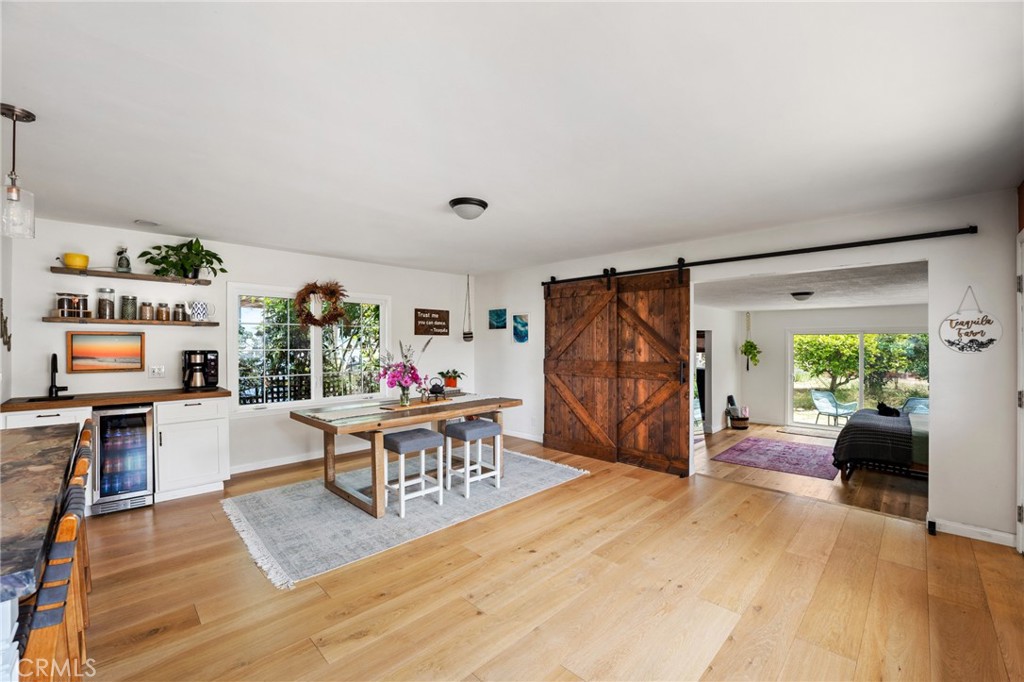 880 Lemon Grove Avenue