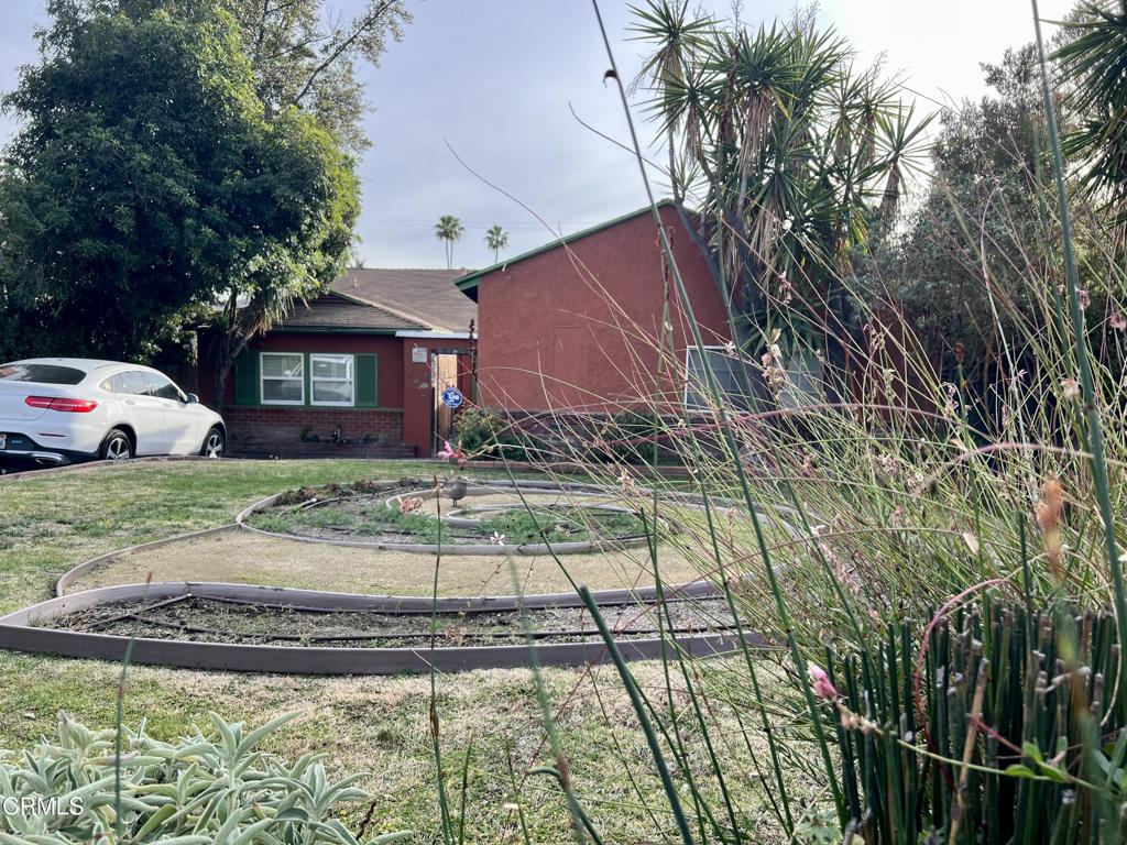 12406 La Maida Street