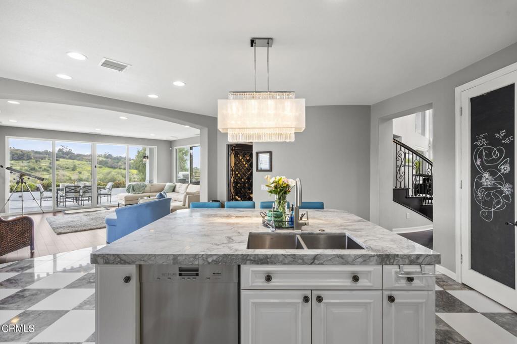 748 Diamond Drive