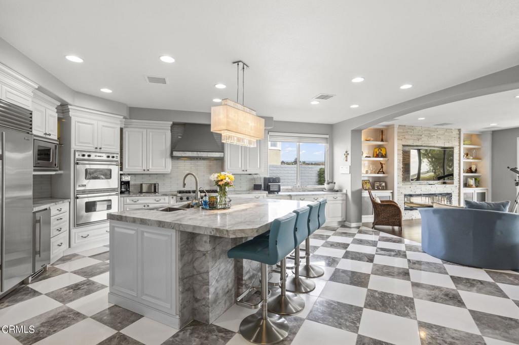 748 Diamond Drive