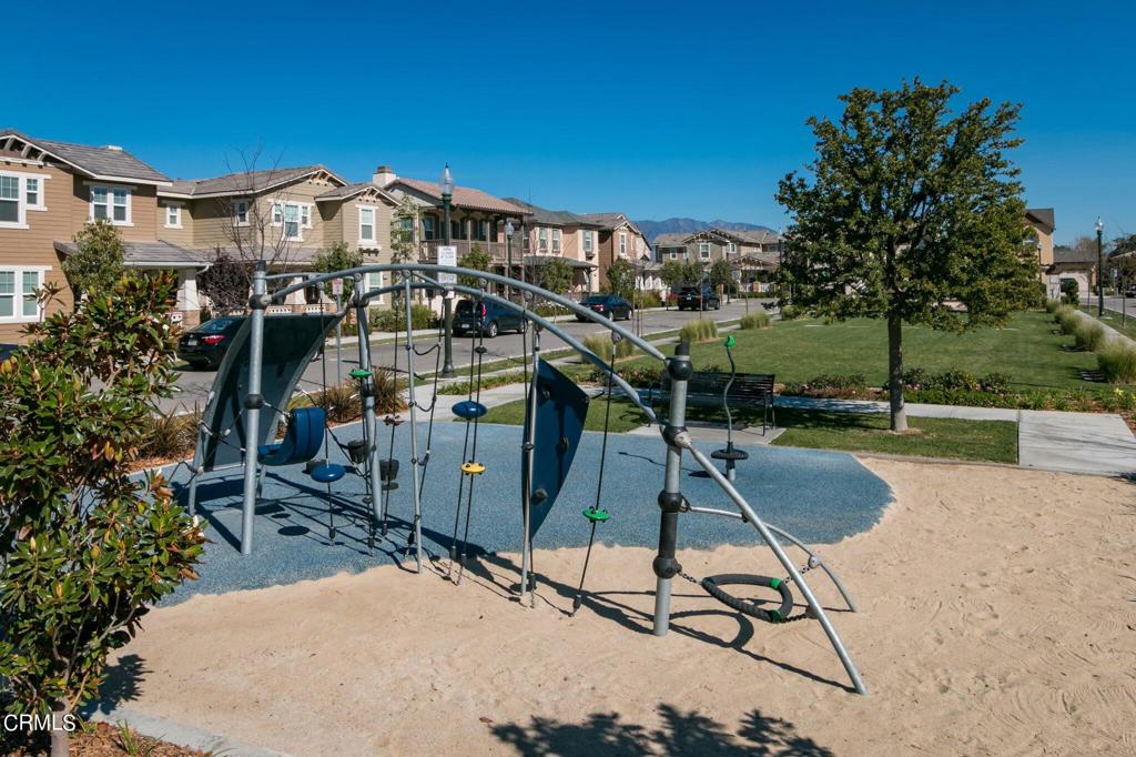 11260 Hyacinth Street