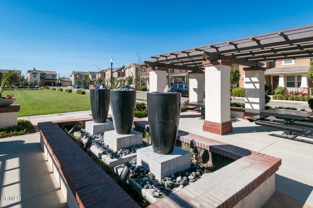 11260 Hyacinth Street