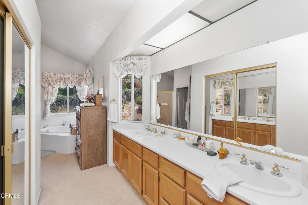 801 Vista Coto Verde