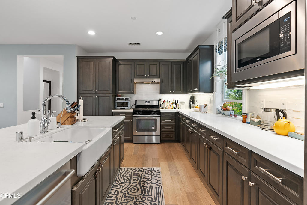 10576 San Leandro Street