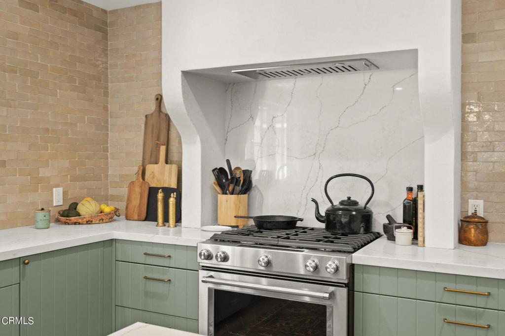 388 Maryville Avenue