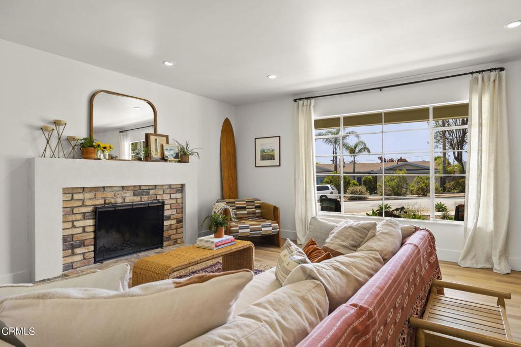 388 Maryville Avenue