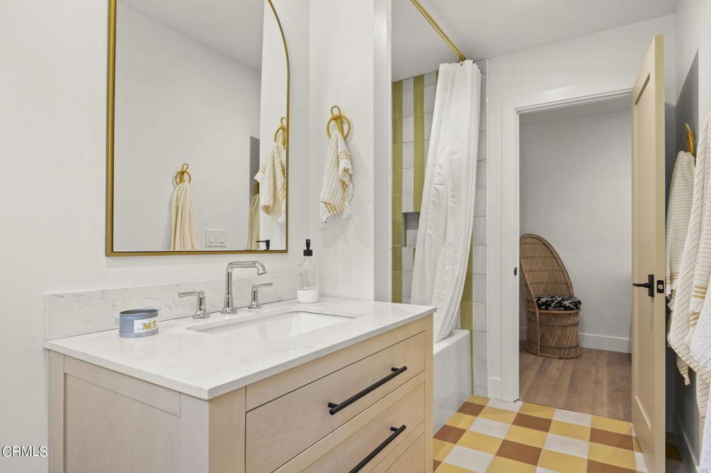 388 Maryville Avenue