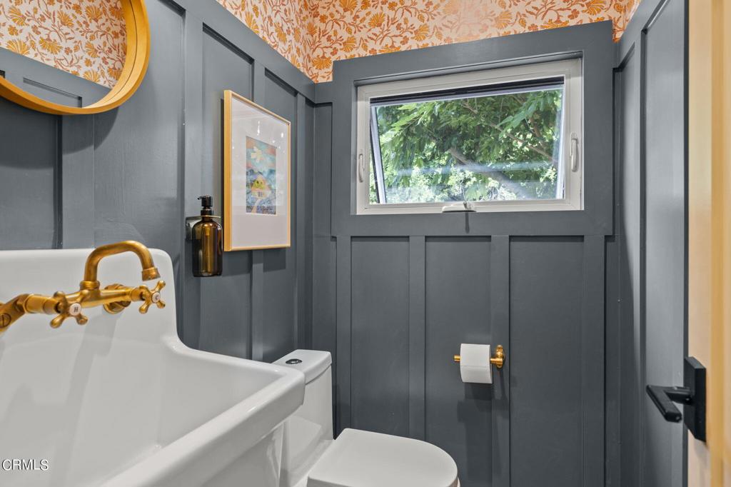 388 Maryville Avenue