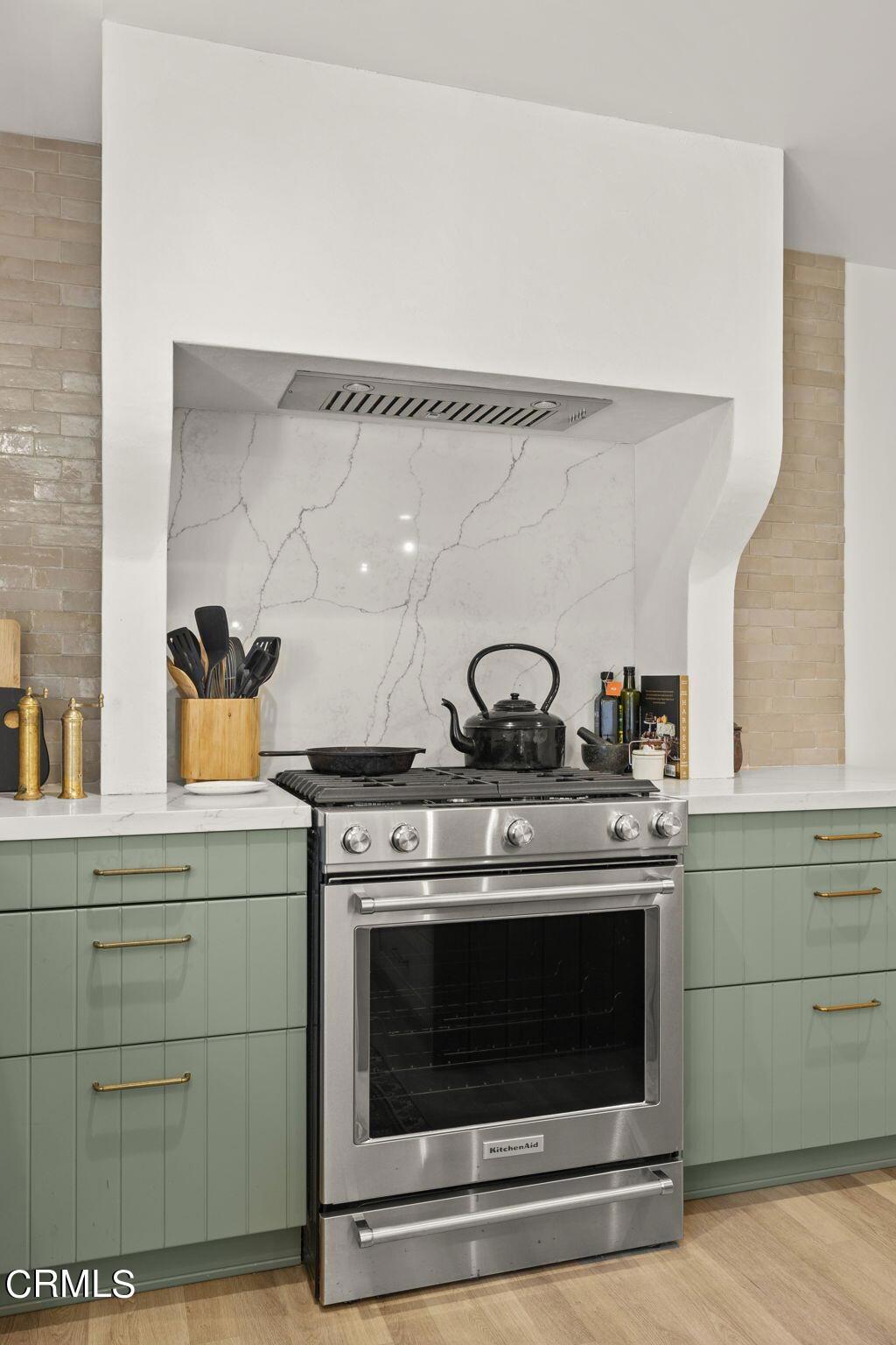 388 Maryville Avenue