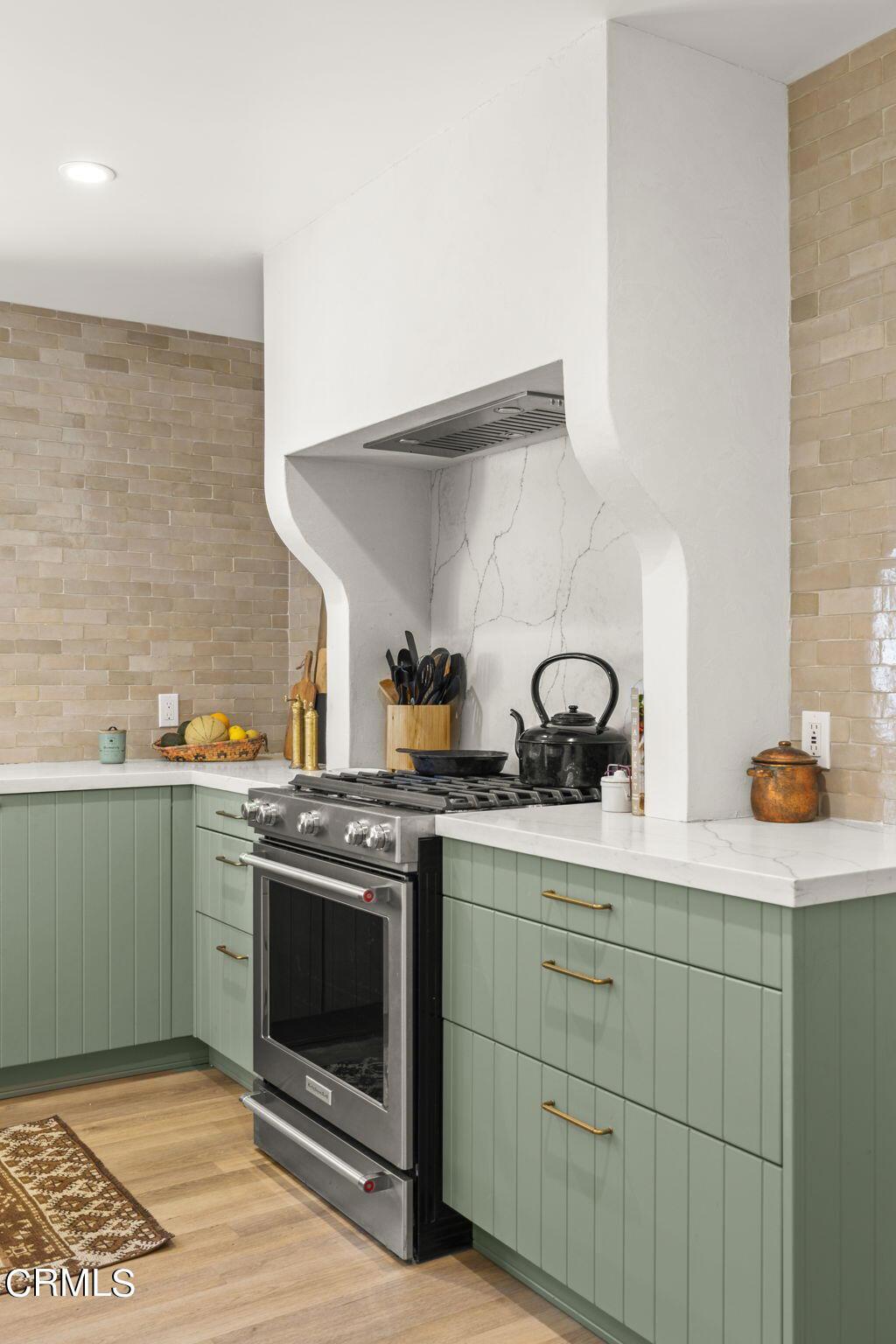 388 Maryville Avenue