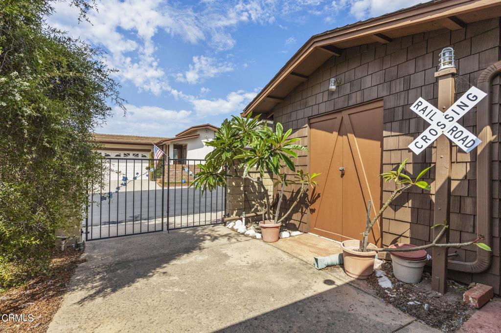 1220 Johnson Drive 104