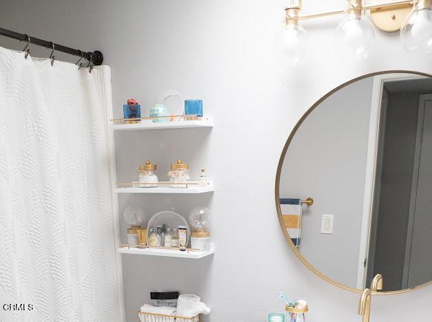 3035 C W Hemlock Street C