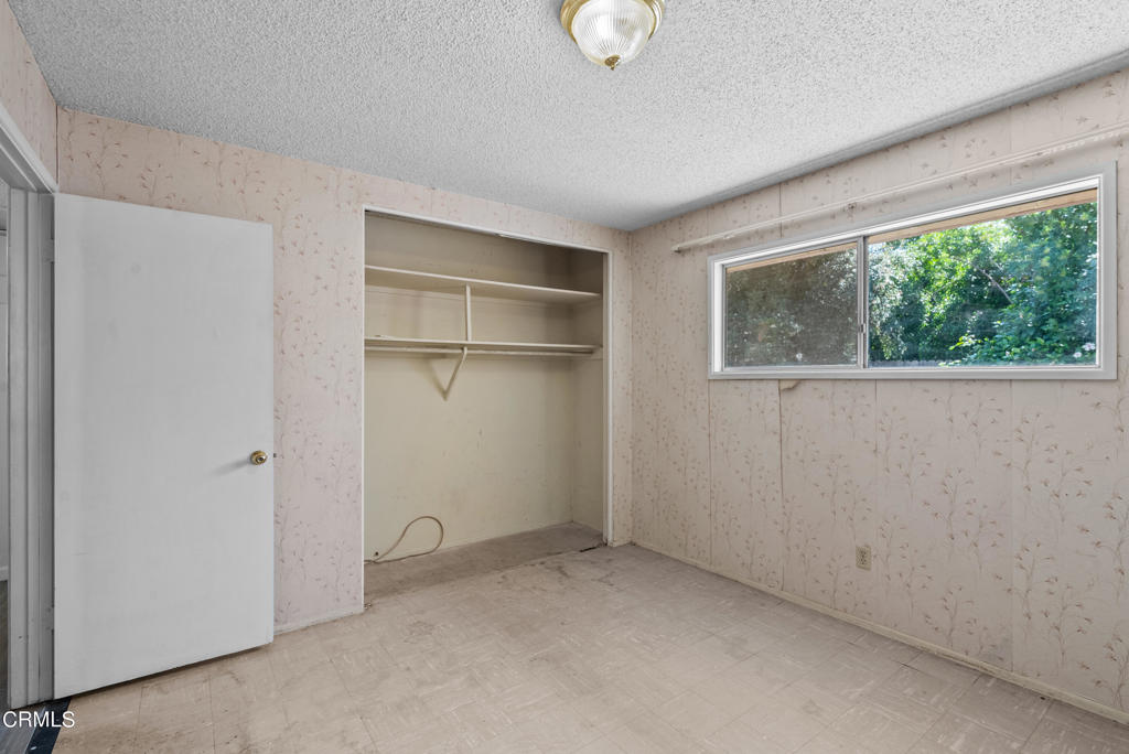 2758 Mcculloch Street