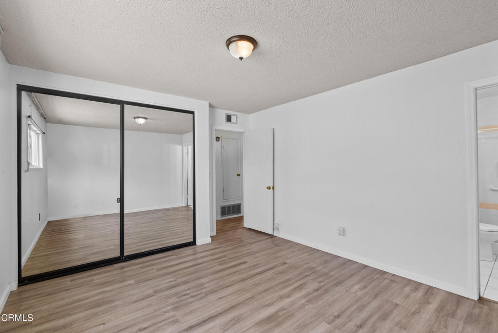 2758 Mcculloch Street