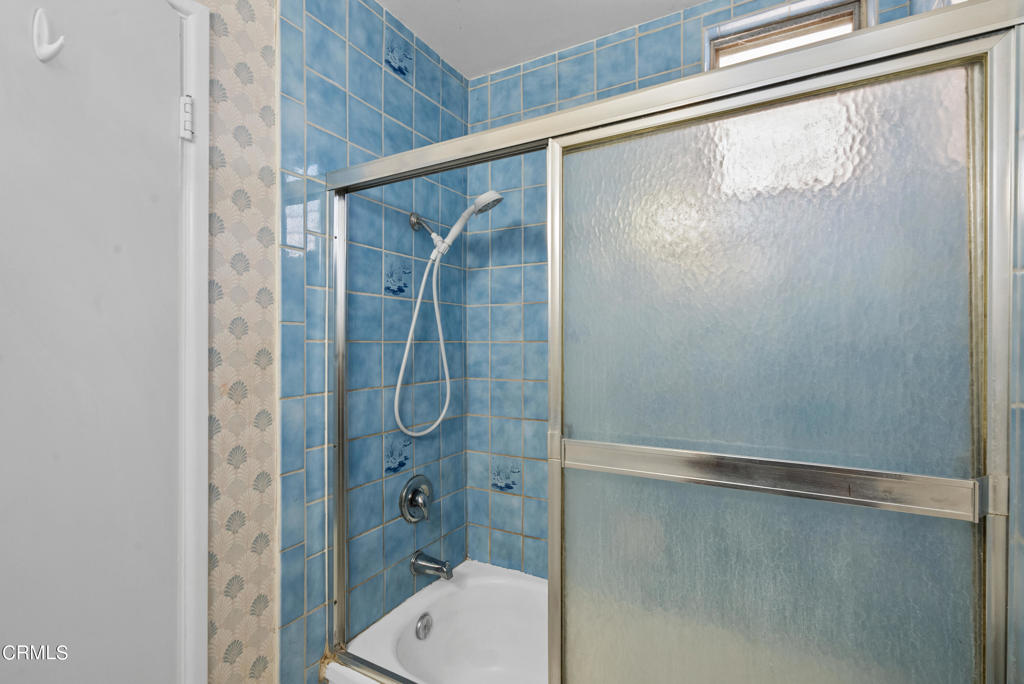 2758 Mcculloch Street