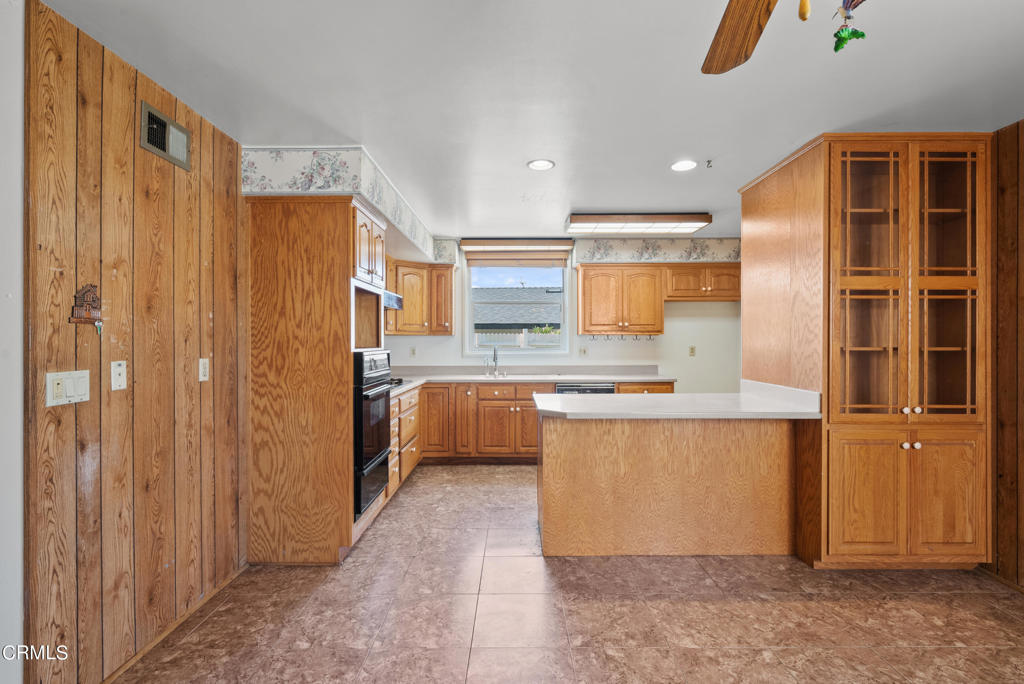 2758 Mcculloch Street