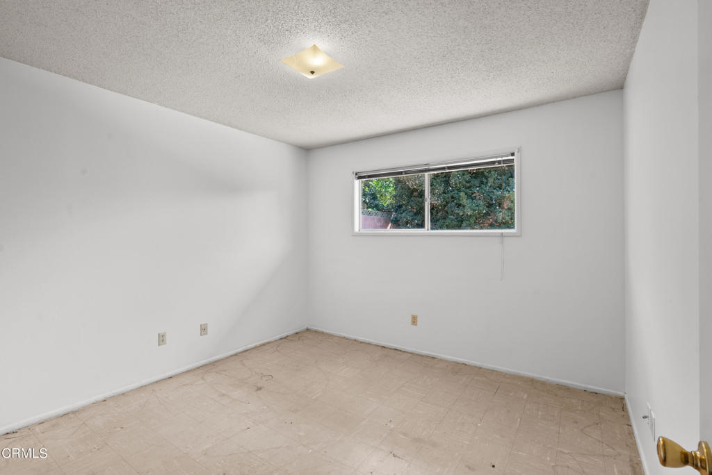 2758 Mcculloch Street