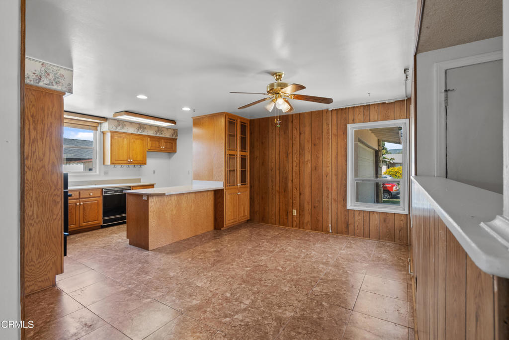 2758 Mcculloch Street