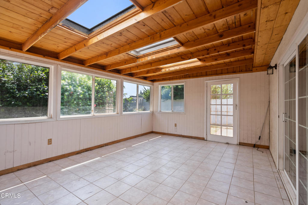 2758 Mcculloch Street