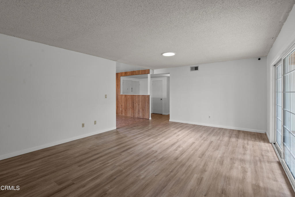 2758 Mcculloch Street