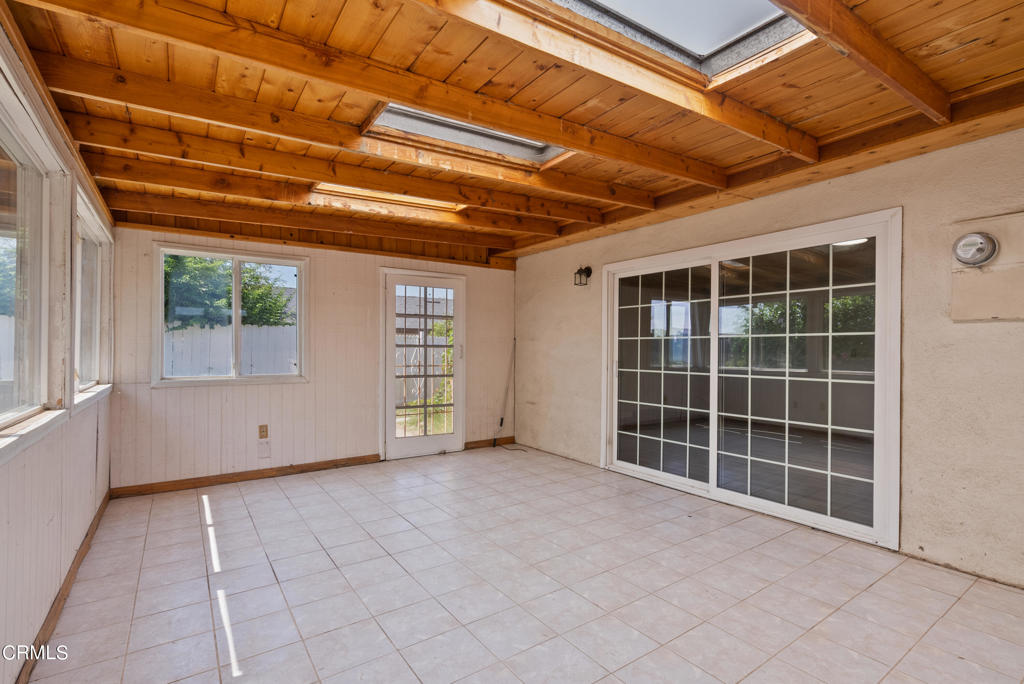 2758 Mcculloch Street