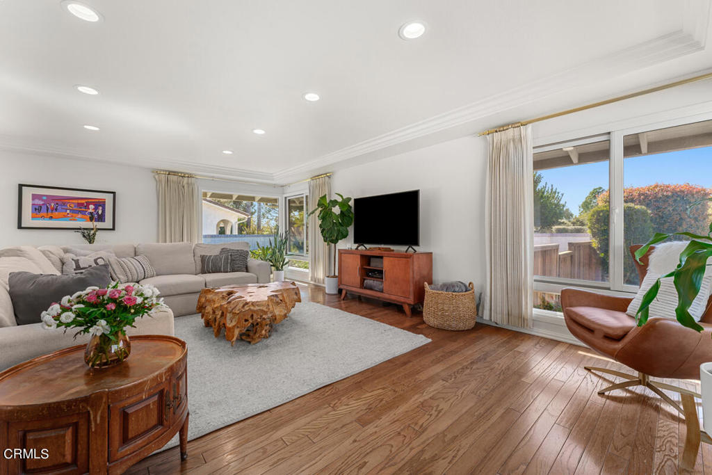 690 Valley Vista Drive