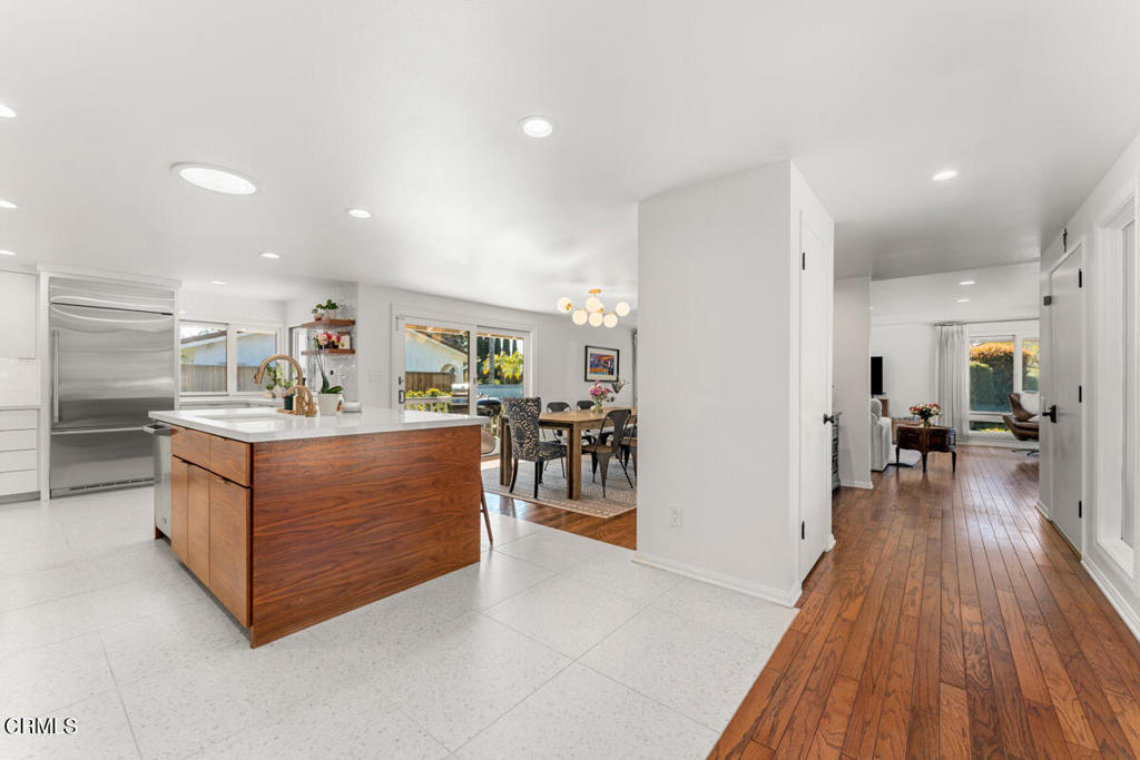 690 Valley Vista Drive