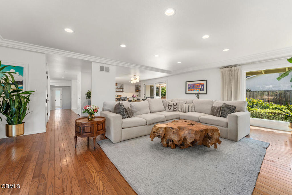 690 Valley Vista Drive