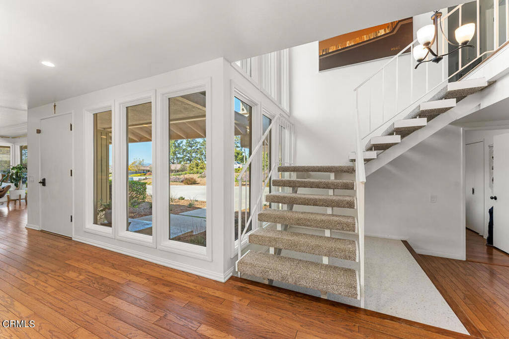 690 Valley Vista Drive