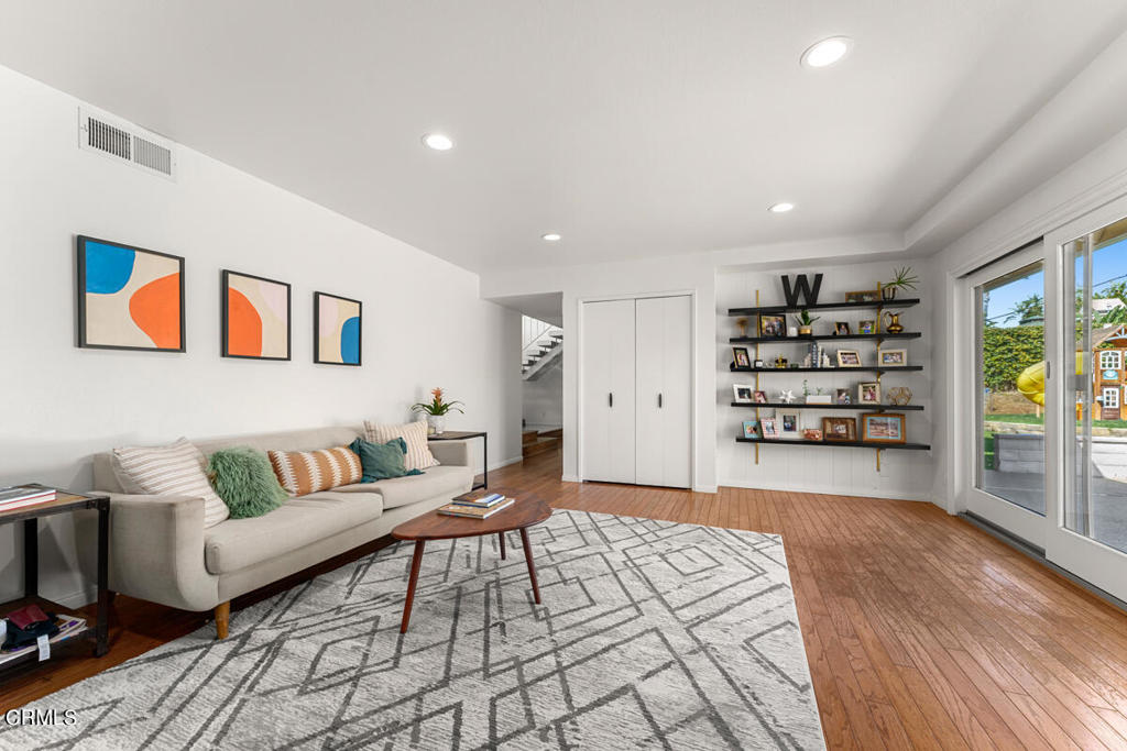 690 Valley Vista Drive