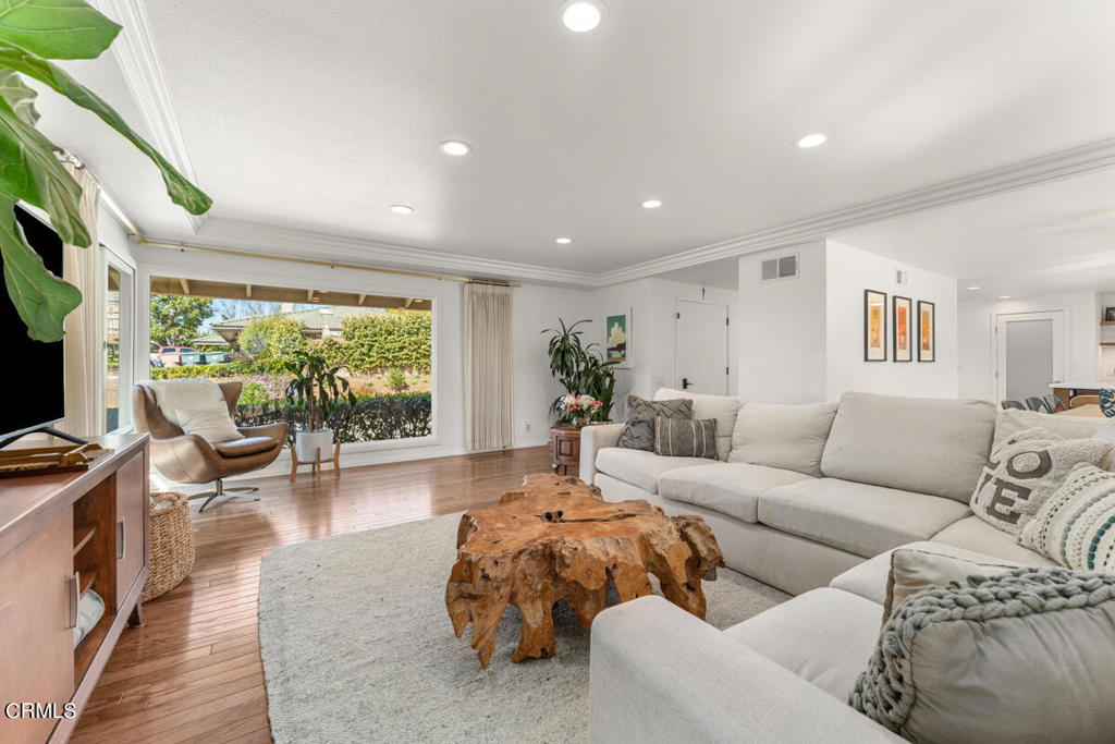 690 Valley Vista Drive