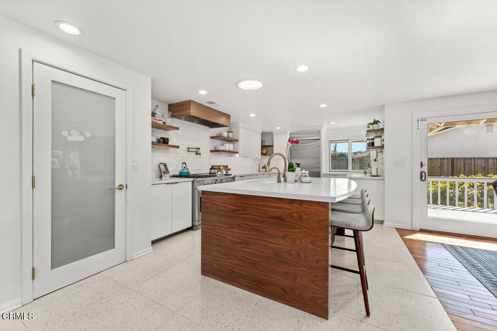 690 Valley Vista Drive