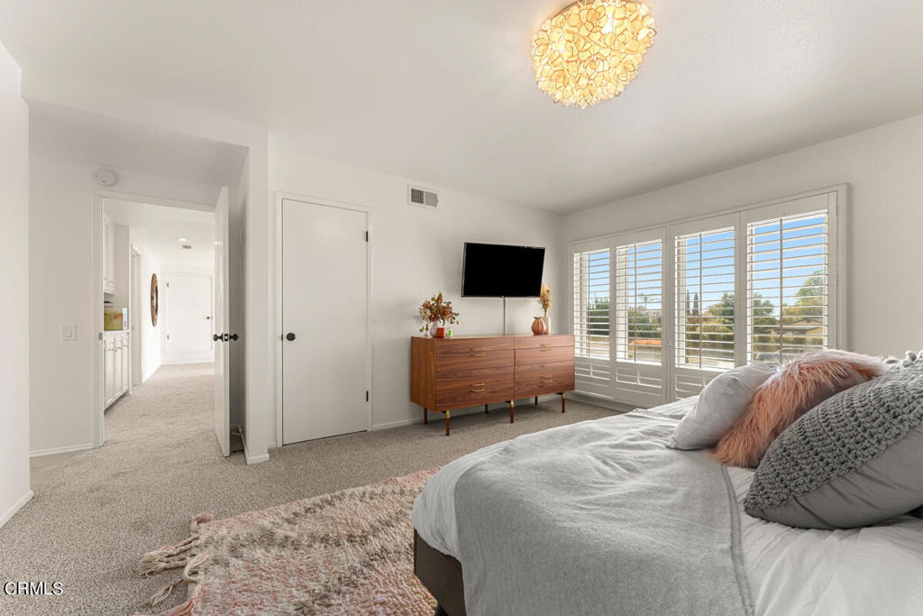 690 Valley Vista Drive