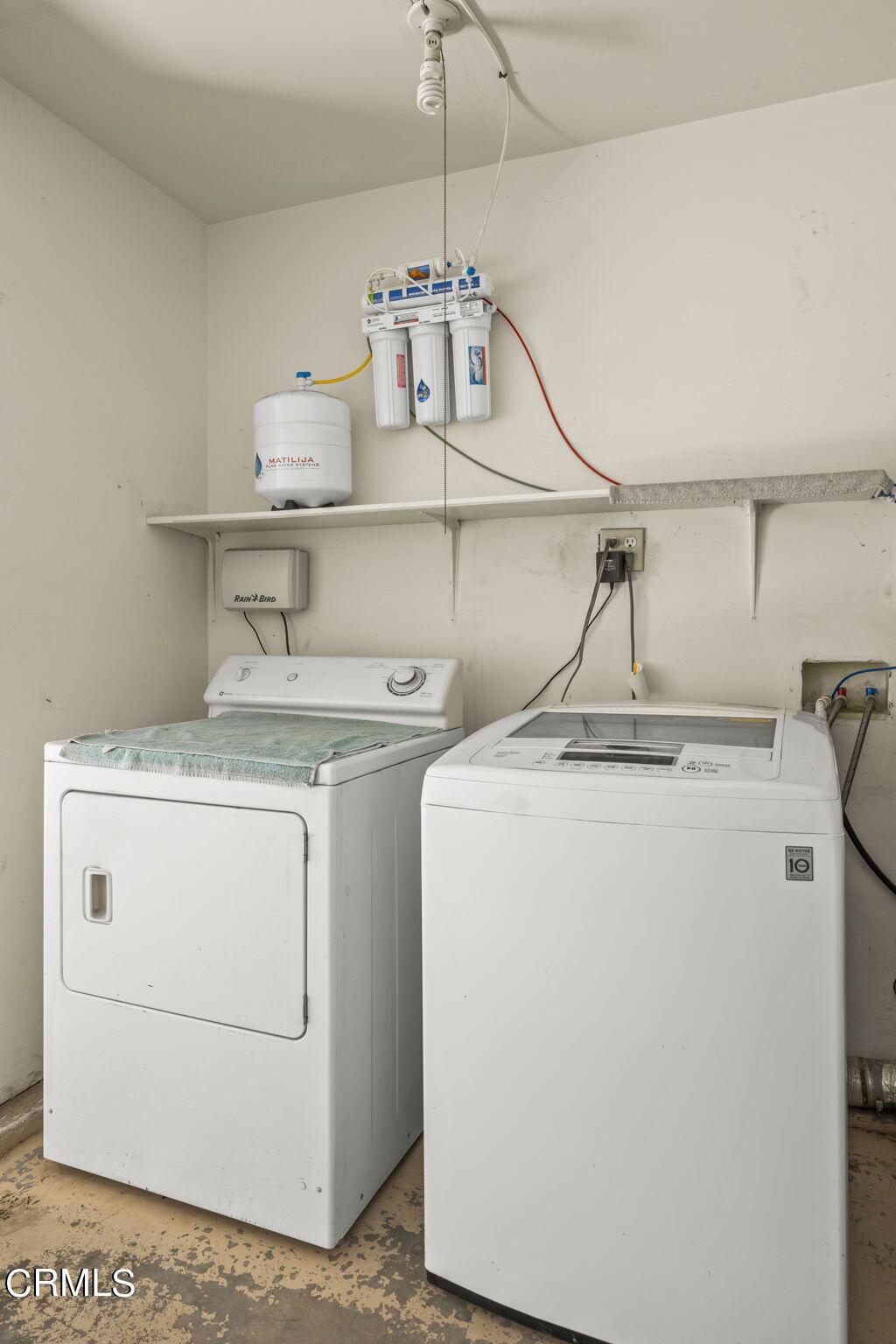 1225 E Cota Street B