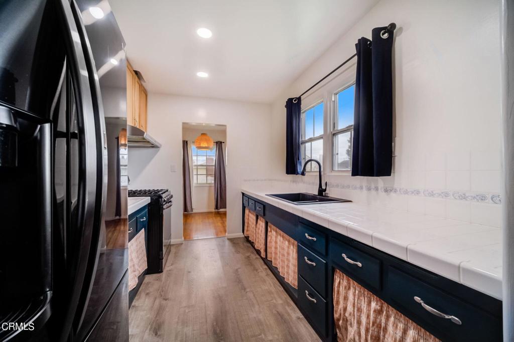 1204 W Beverly Drive