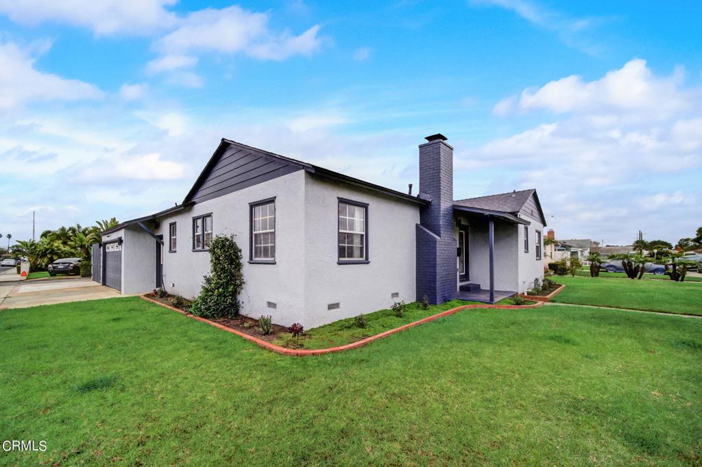 1204 W Beverly Drive