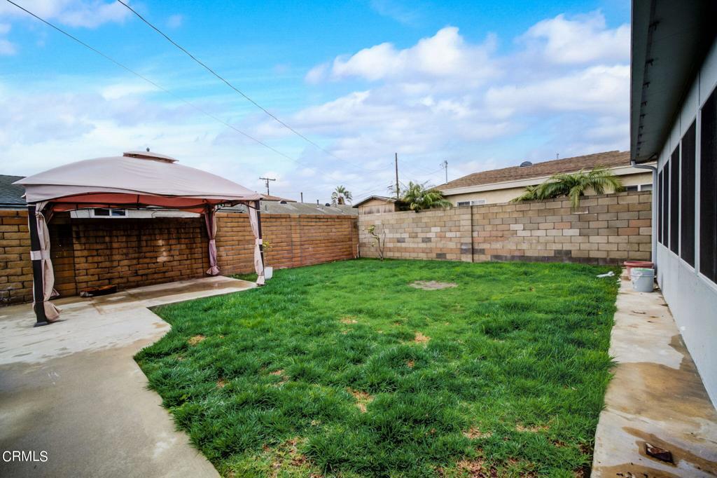 1204 W Beverly Drive