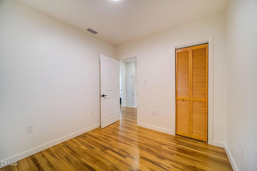 1204 W Beverly Drive