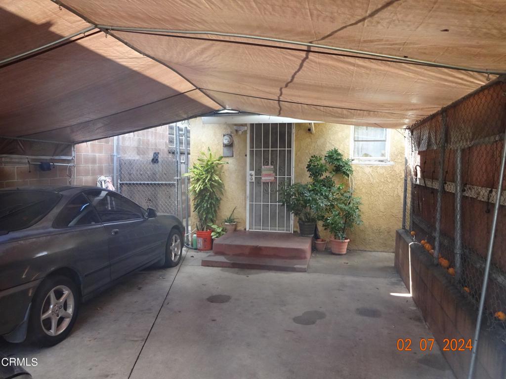 1064 E Ventura Street