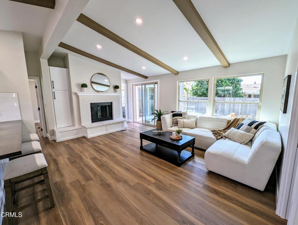 1220 Johnson Drive 12