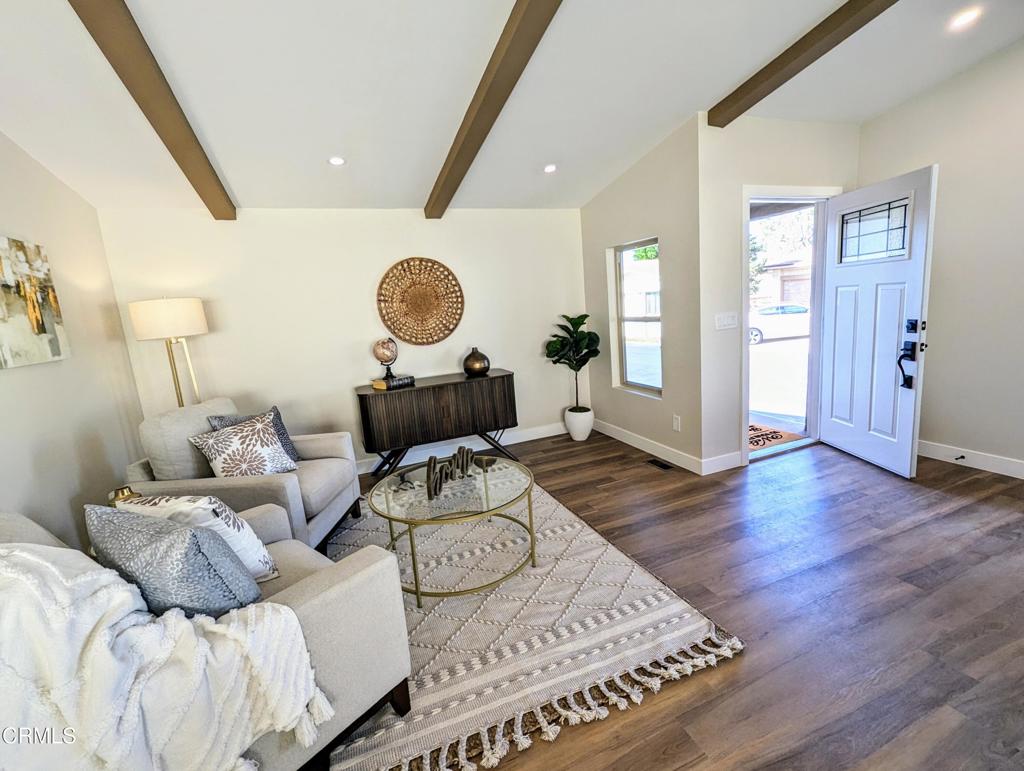 1220 Johnson Drive 12