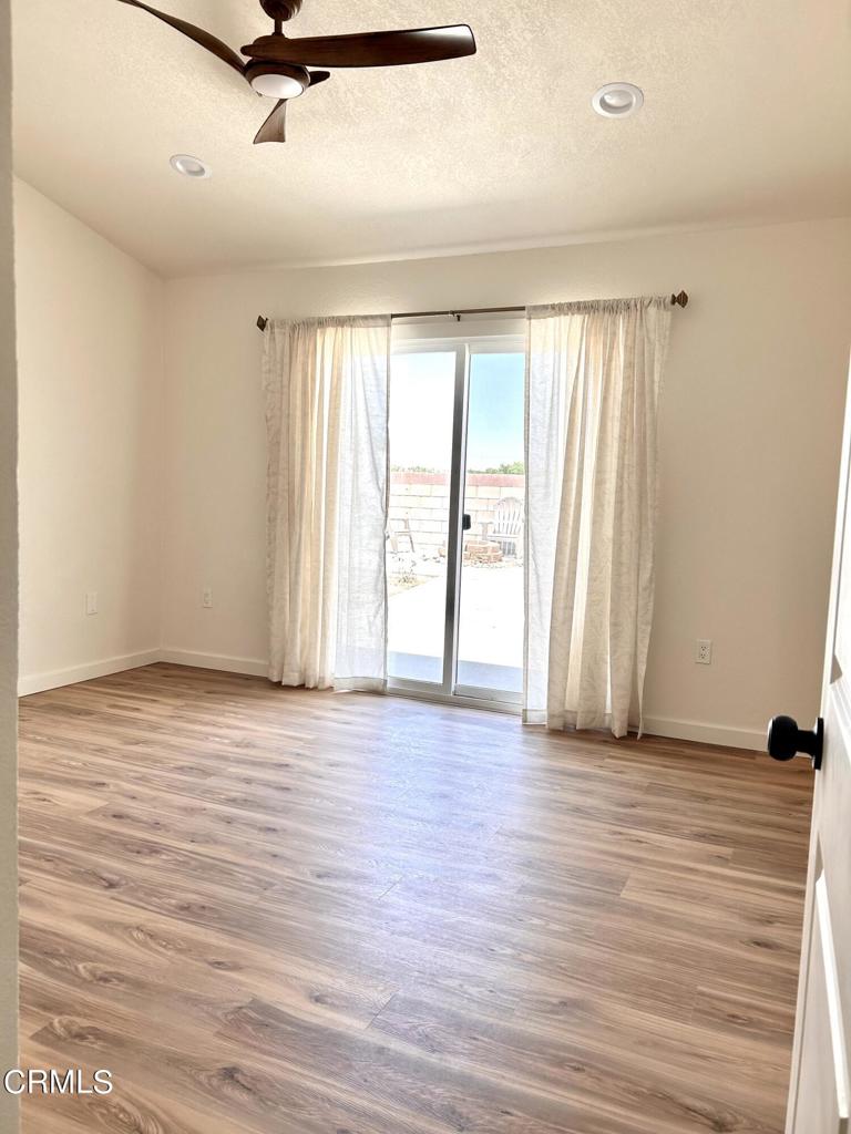 45900 Schamise Street